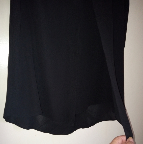 Sioni sleeveless pintuck blouse women's size medium - Picture 3 of 7